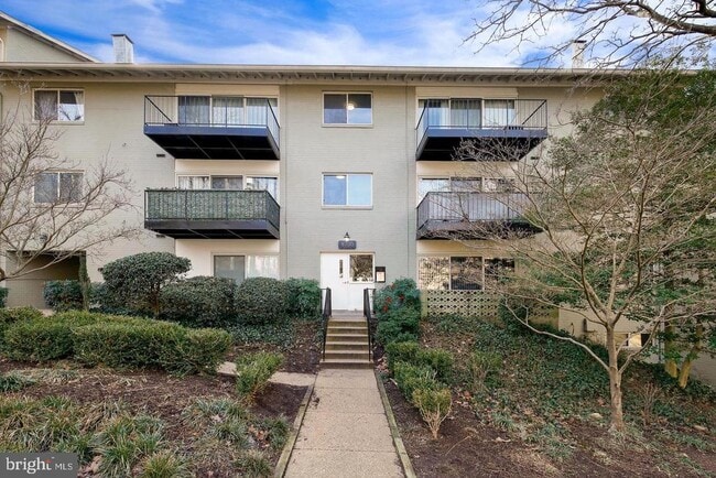 Photo - 8700 Manchester Rd Apartment Unit 12