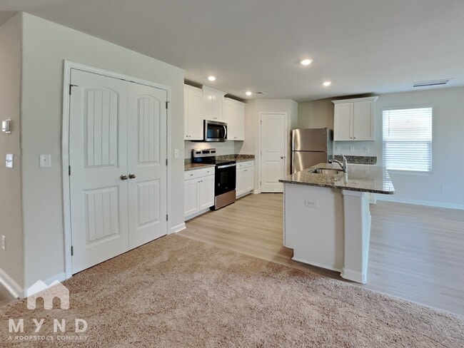 Photo - 282 Royal Mdw Dr