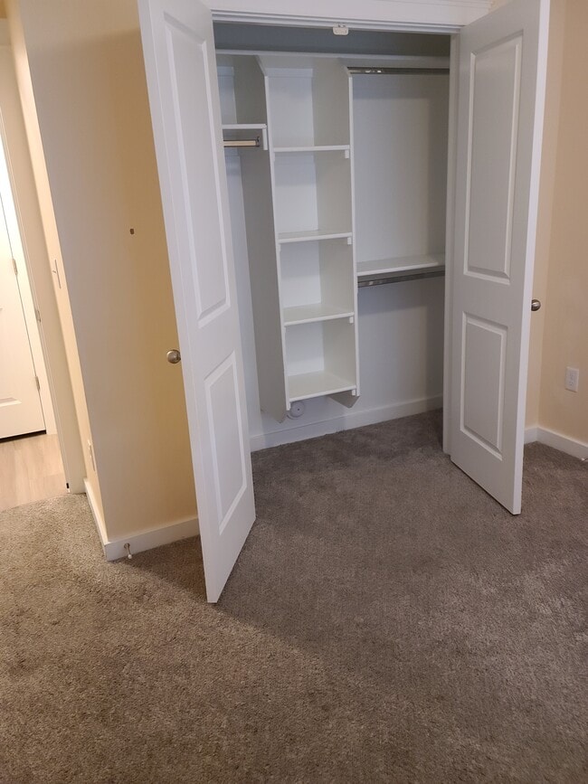 216 Lawton St Unit 3