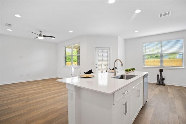 Photo - 1029 Winnsboro Lp