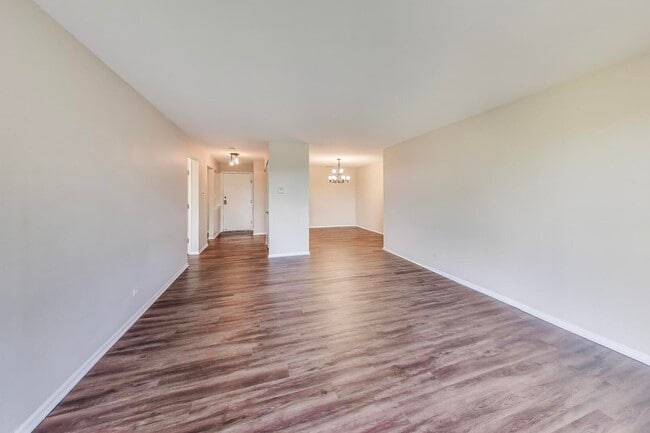 Photo - 1200 W Northwest Hwy Unit 308