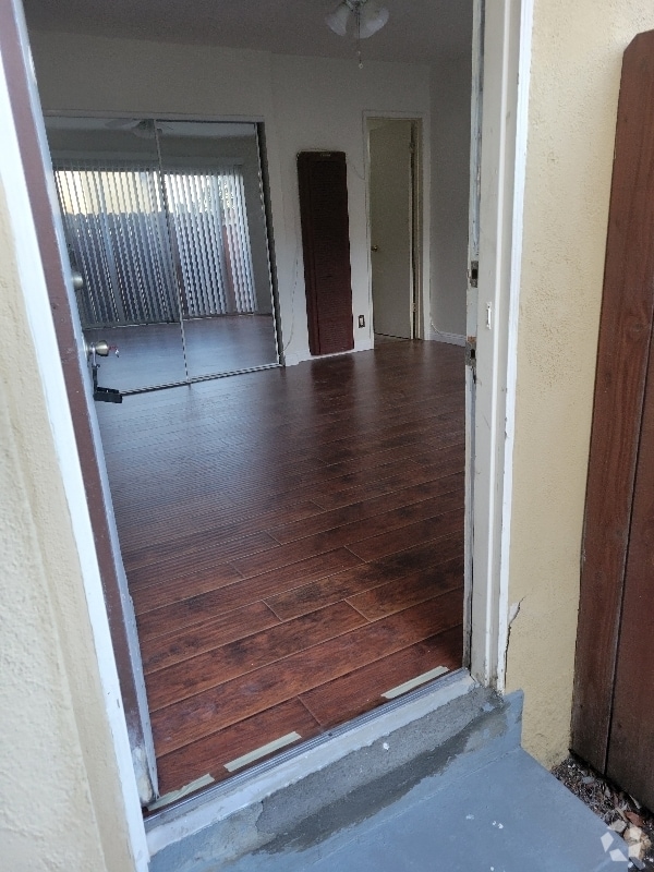 Building Photo - 3744 Veteran Ave Unit 1 Rental