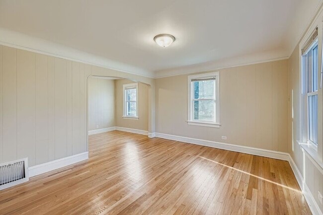 Photo - 16855 Sayre Ave