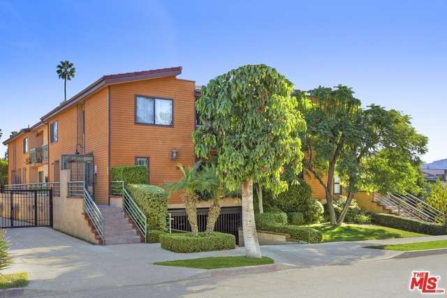 Photo - 1144-15-8 Rosedale Ave Unit 8