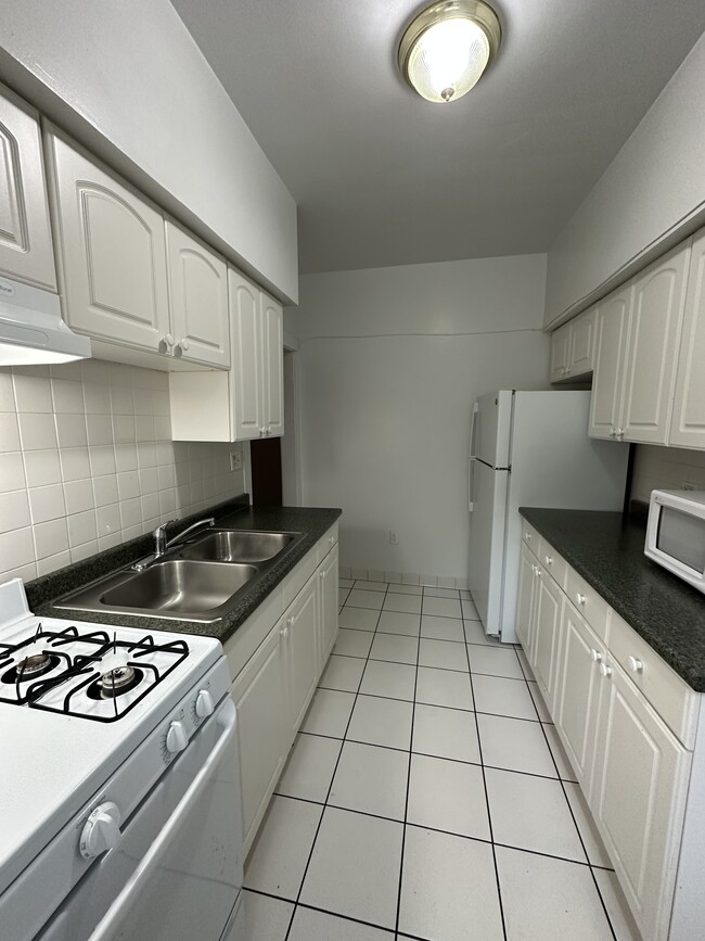 Photo - 912 Reba Pl Unit 2