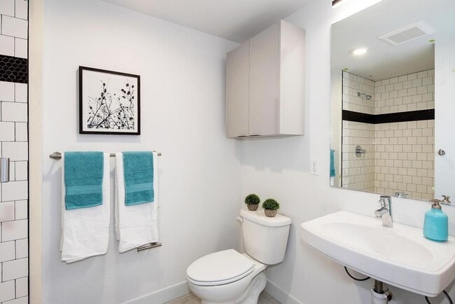 Photo - Luna Apartments