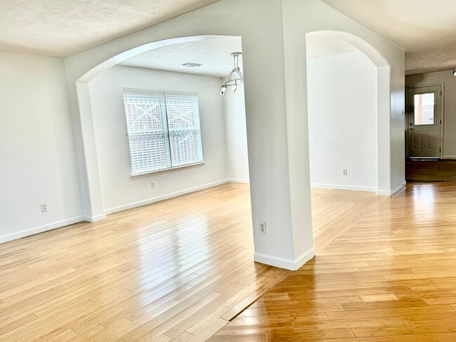Photo - 7110 Favian Ct