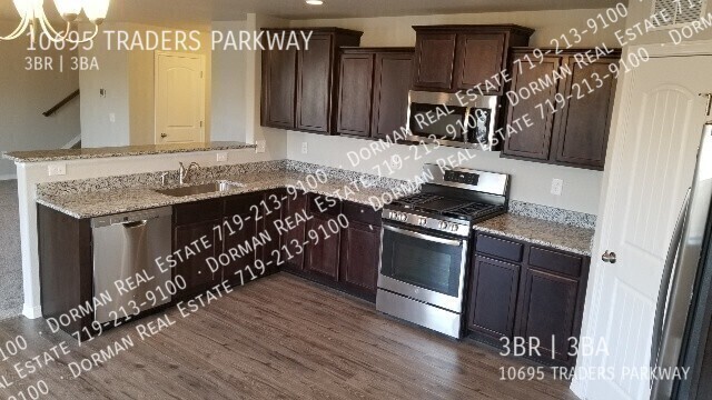 Photo - 10695 Traders Pkwy
