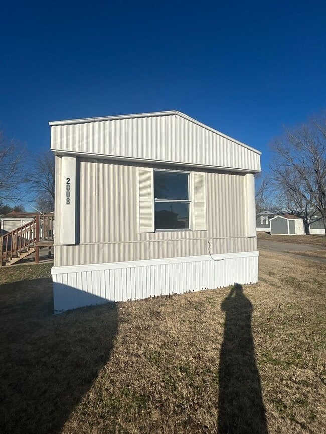 Building Photo - Newly Remobile Home For sale