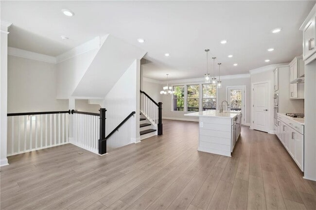 Photo - 1358 Live Oak Ln