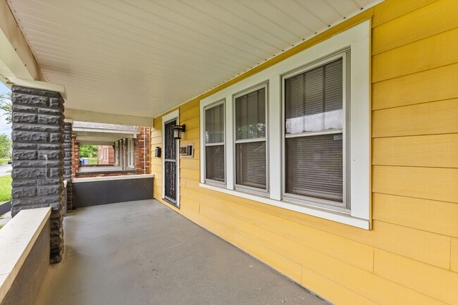 Photo - Charming 3-Bed Dutch Colonial with Modern Updates & Massive Yard – Minutes from German Village!