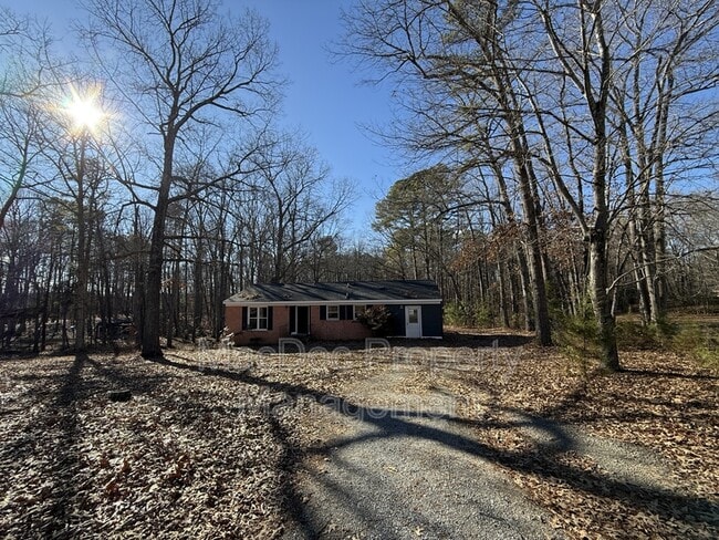 Photo - 727 Chalklevel Rd