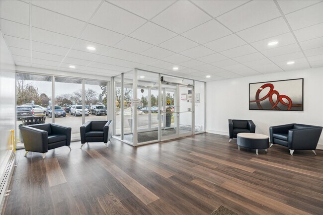 Photo - Frontenac Apartments