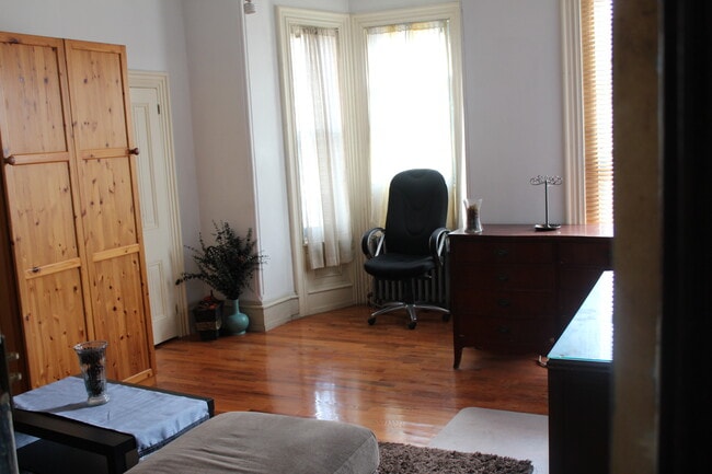 Photo - 4222 Chestnut St Apartments Unit 2F