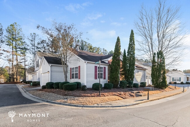 Photo - 671 Windcroft Cir NW