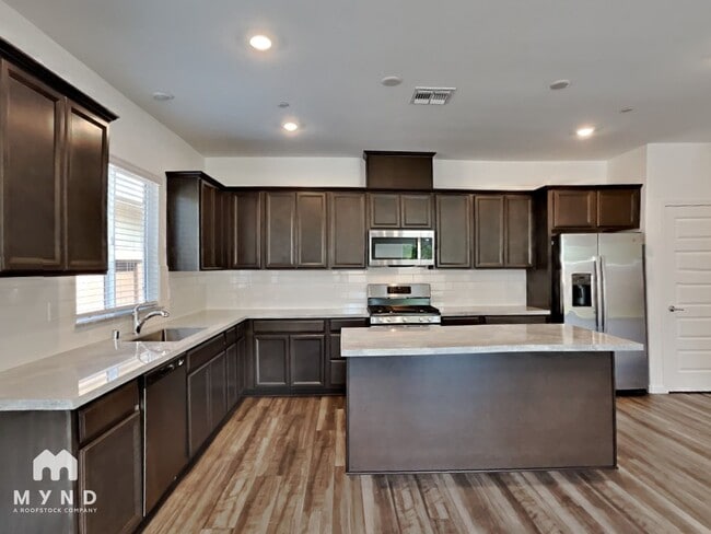 Photo - 1688 Bullock Dr