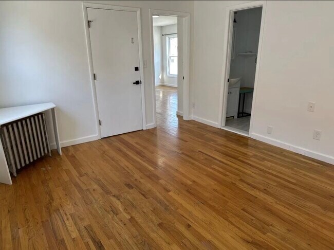 Photo - 7 Edison Pl Unit 2nd Floor Apartment