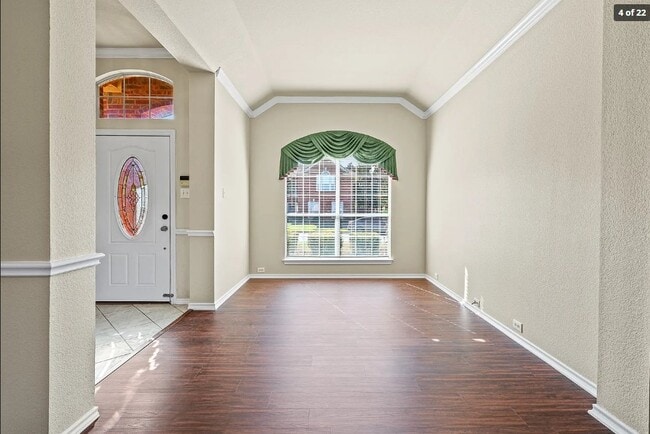 Photo - 2127 Ballycastle Dr
