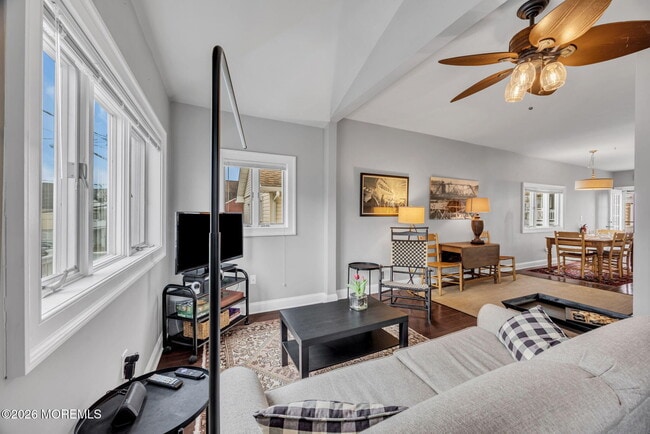 Photo - 46 Barberie Ave