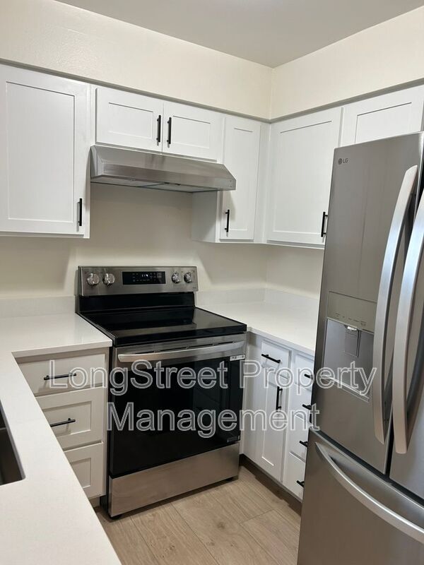 Photo - 11380 SW Greenburg Rd Unit 2