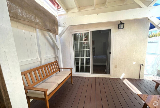 Building Photo - 1141 24th St Rental