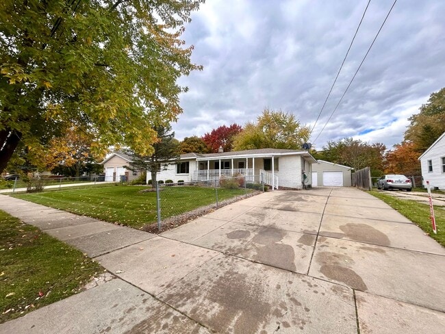 Photo - 4311-4313 Dawes Court SE Unit 4313 Dawes Ct SE