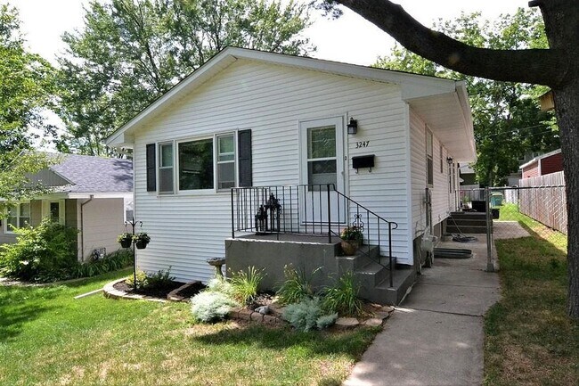 Photo - Well-Located Home in Robbinsdale