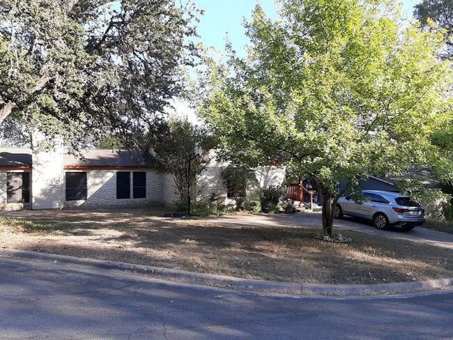 Building Photo - 8003 Dowling Cove