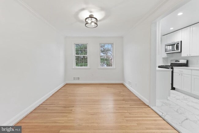 Photo - 1667 Hardwick Rd