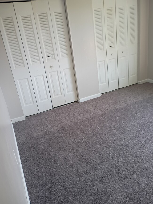 Bedroom - 217 Hooton Blvd