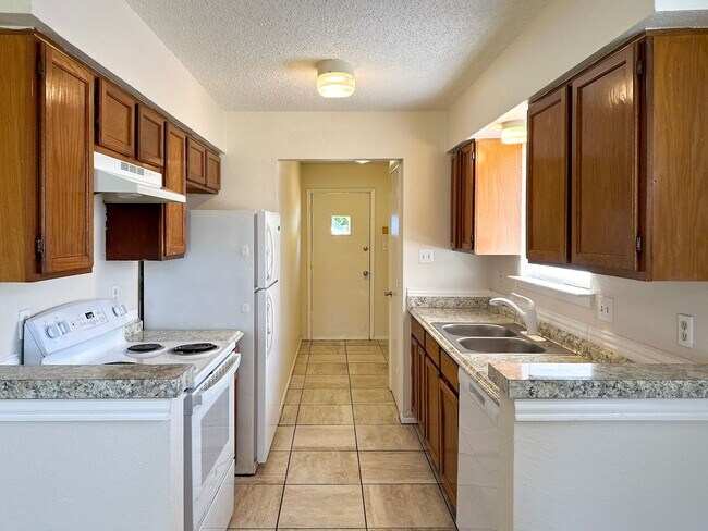 Photo - 200-202 Renee Drive Unidad 200