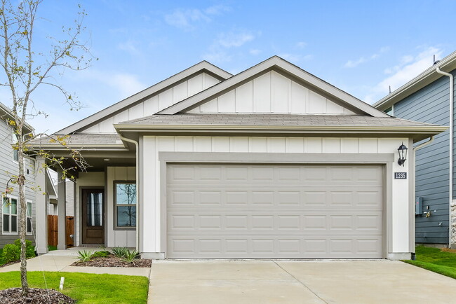 Building Photo - 1235 Paintbrush Dr Rental