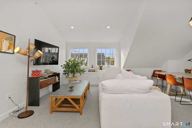 Building Photo - 140 Rowayton Ave Unit E