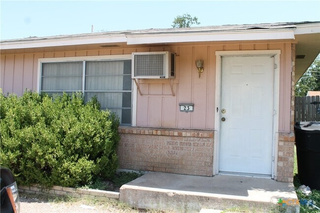 Building Photo - 25 N 43rd St Rental