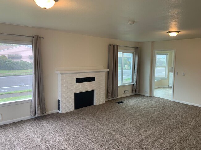 1143 NW 31st St Unit 1