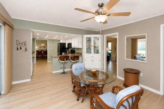 Photo - 2876 Captiva Dr