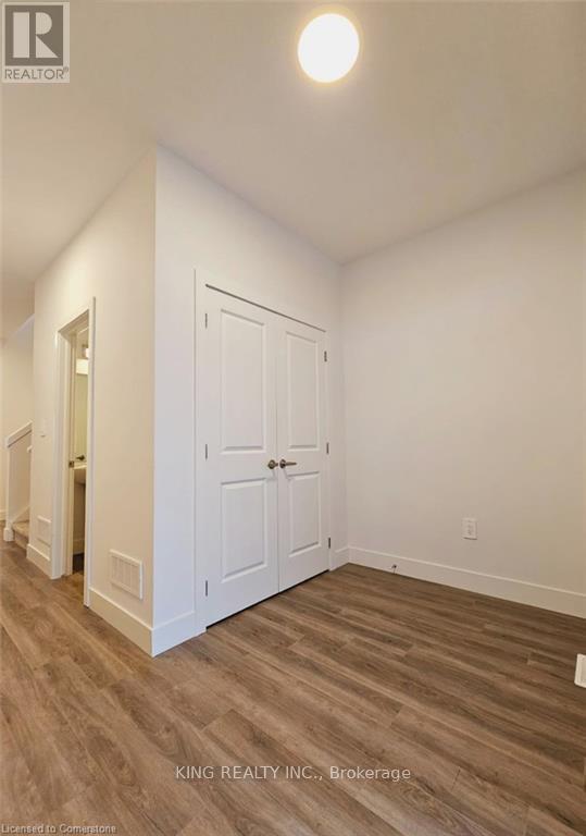 Photo - 3635 Southbridge Ave