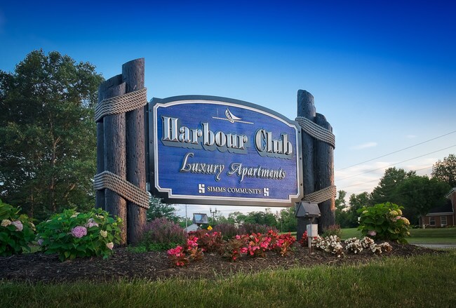 Harbour Club Apartments