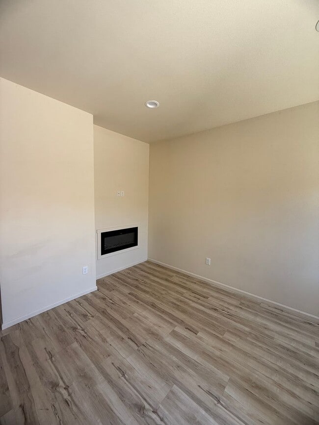 Photo - Stoltzfus-PM-026-0265 Unit 2221 Union Ave D
