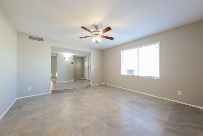 Photo - 14009 N 42nd Dr