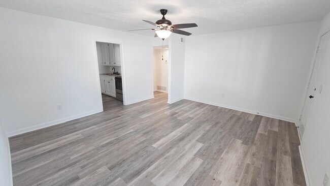 Photo - Monetta Apartments Unit 463