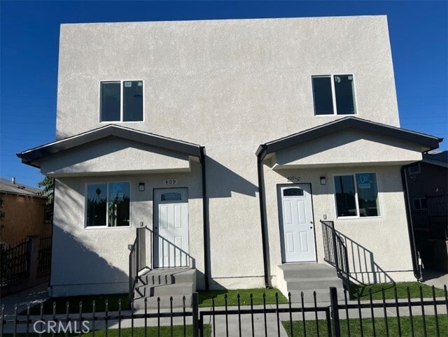 Photo - 409 E 99th St