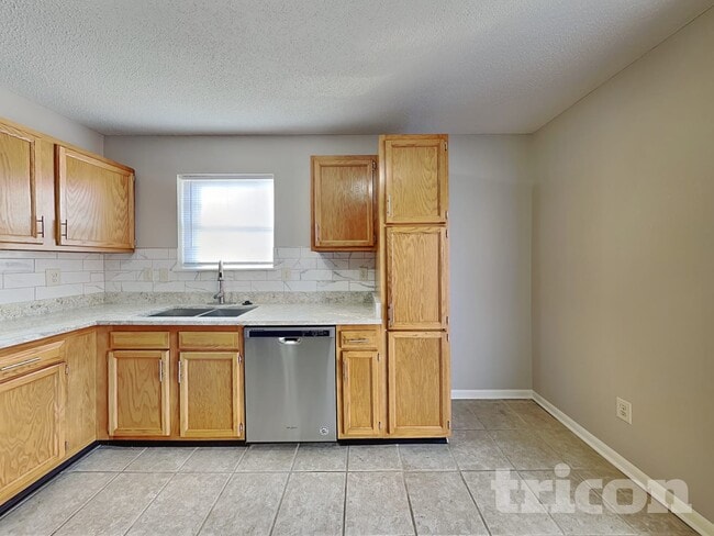 Photo - 4900 Hunters Run