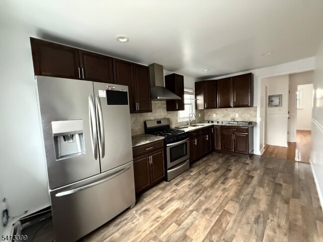 Building Photo - 24 N 5th St