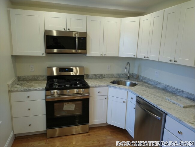Photo - 127 Shirley St Apartment Unit 2