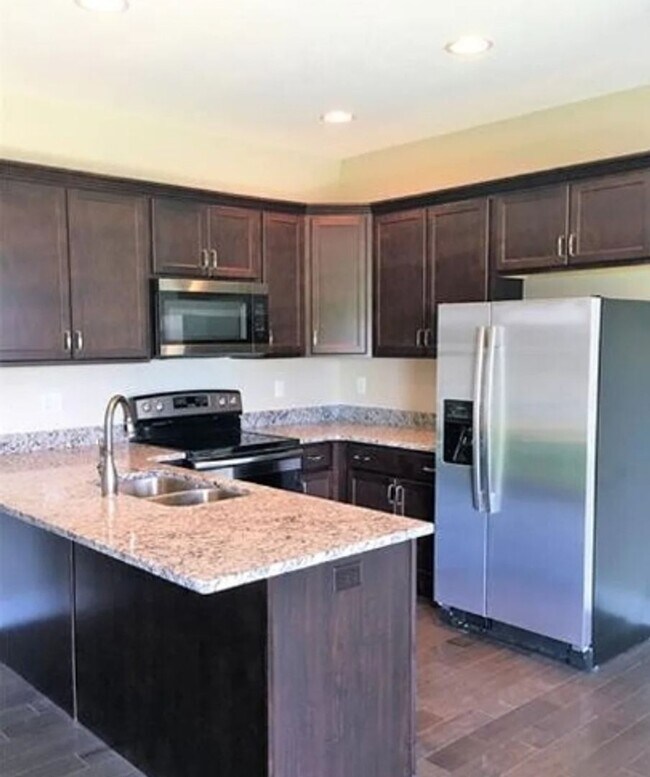 Photo - 1518 Greyrock Ln