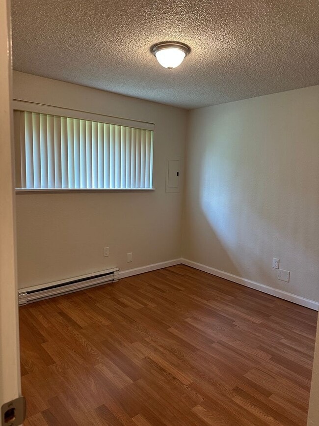 Photo - 313 W Woodworth St Unit 04