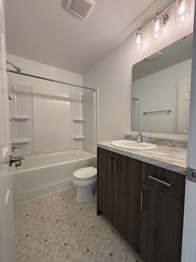 Photo - 3 Bed 3 Bath Townhome