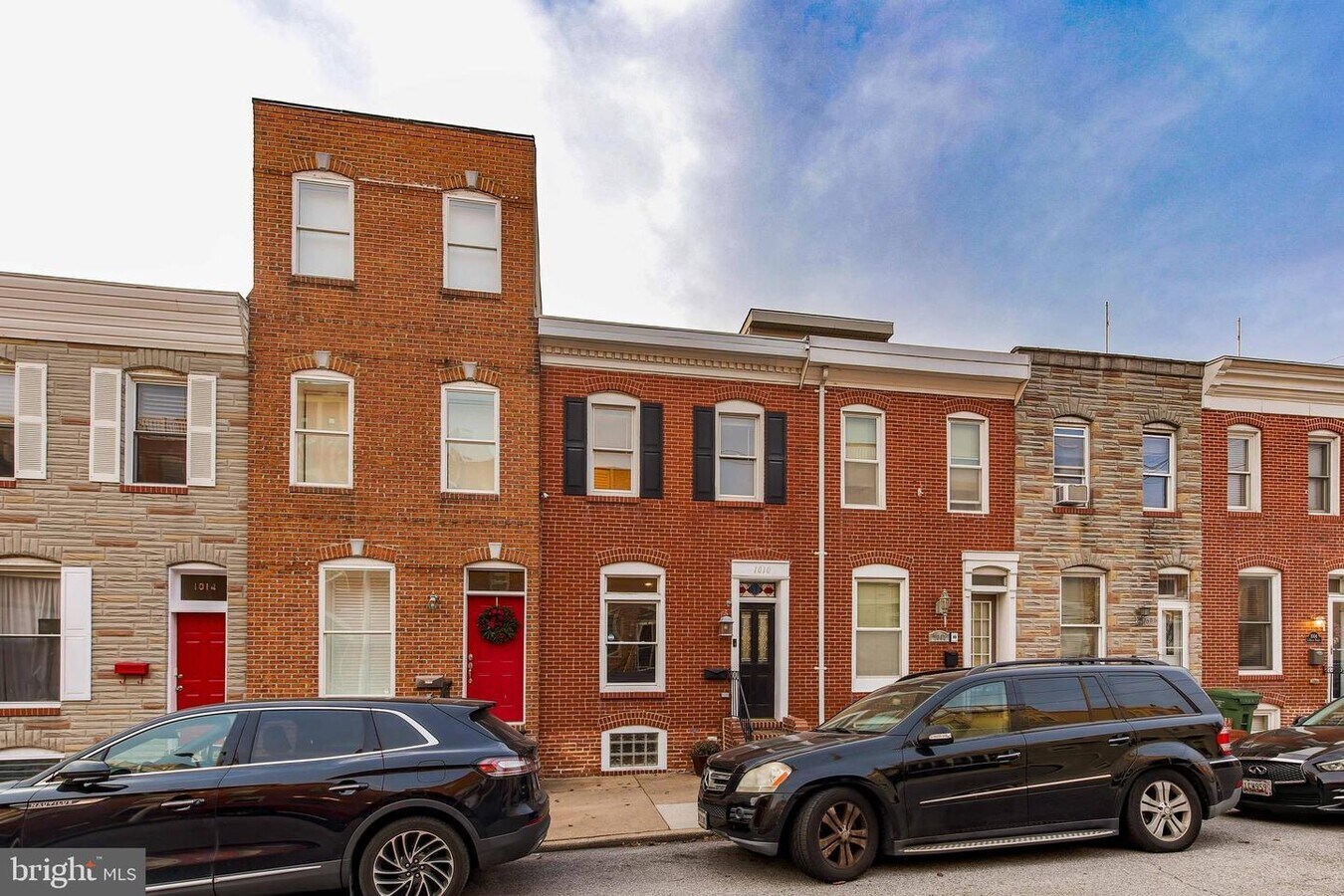 Photo - 1010 Baylis St
