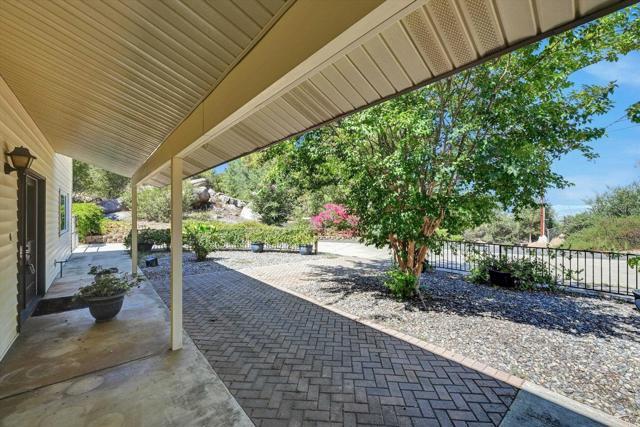 Photo - 15436 Las Manzanitas Rd